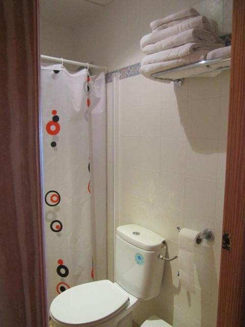 Hostal Masin タバルカ島 部屋 写真