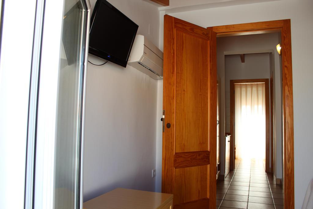 Hostal Masin タバルカ島 エクステリア 写真